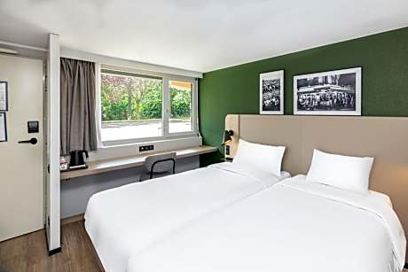Standard Room - 2 Single Beds