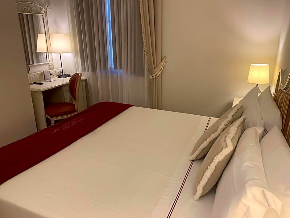 Saturnia Tuscany Hotel