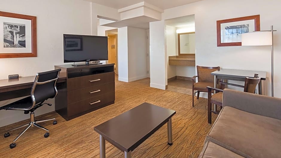 Best Western Pony Soldier Inn & Suites