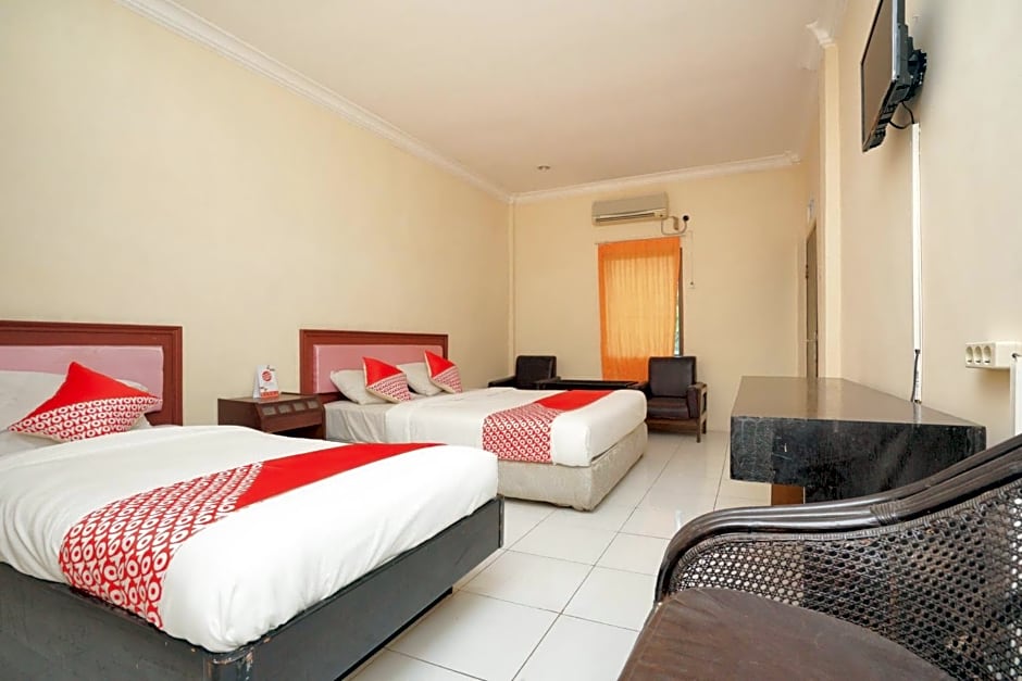 OYO 2003 Female Guest House