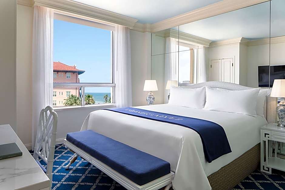 Grand Galvez Resort, Autograph Collection