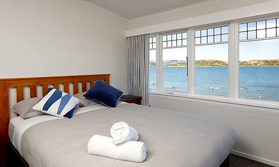 Moana Lodge