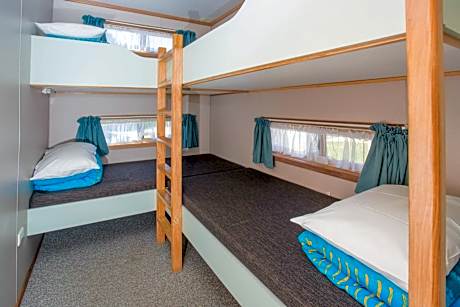 Bungalow - Water Front