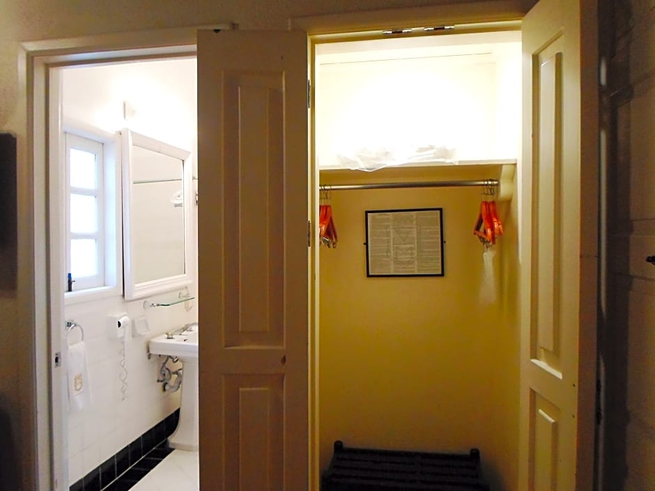 Hotel Virrey De Mendoza