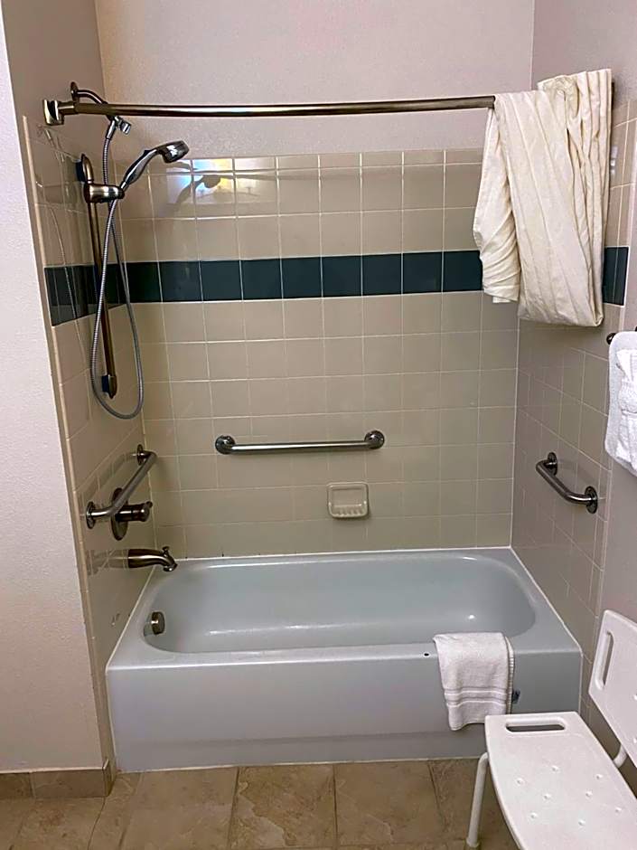 A Riverside Inn Travelodge by Wyndham