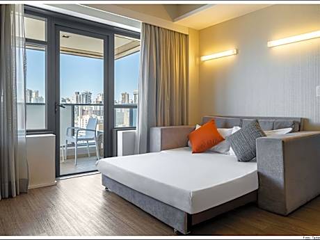 Superior Apartment with double bed, sofa bed and equipped kitchen