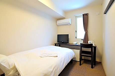 Single Room - Non-Smoking - "RISE Room"