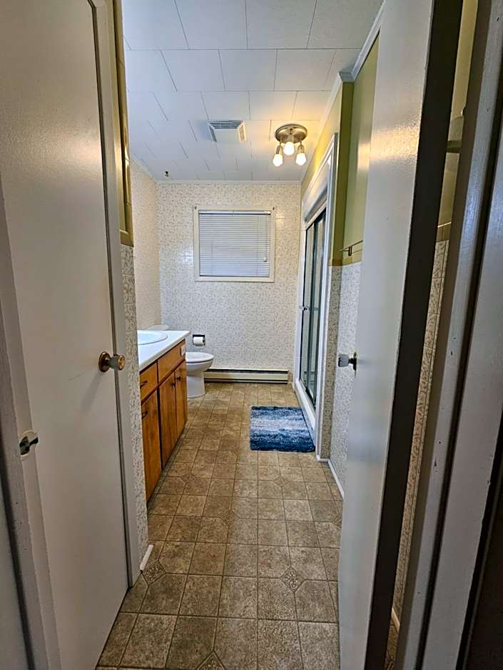 Fair Isle Motel & The Nest