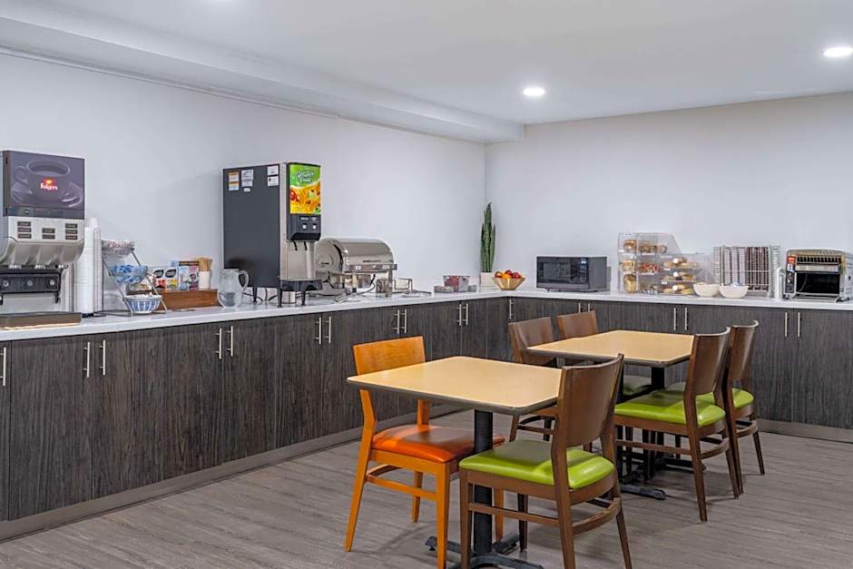 Travelodge Suites by Wyndham Saint John