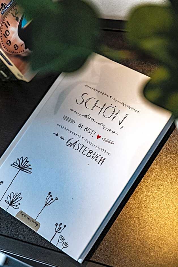 Glashaus mit 3 Gästezimmer