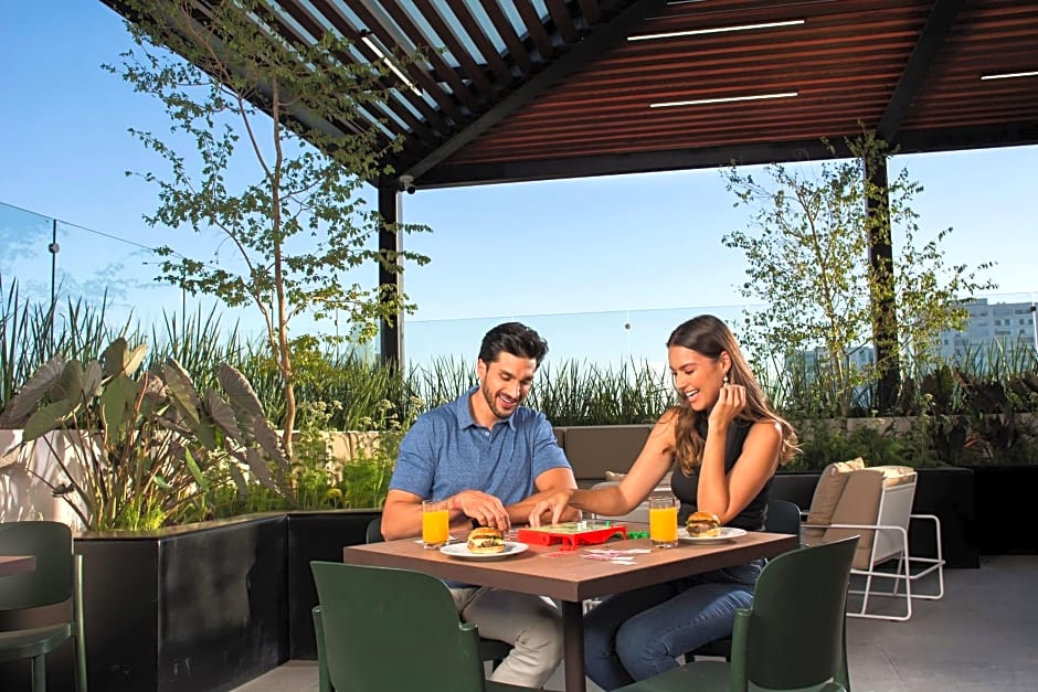Staybridge Suites Guadalajara Novena By IHG