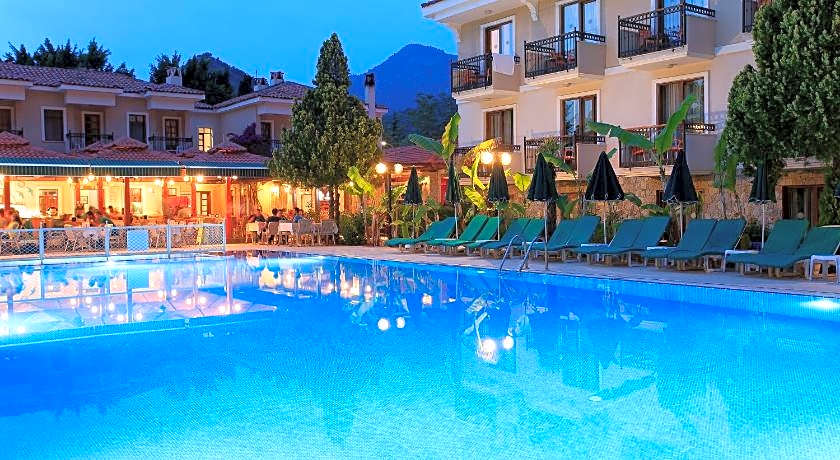 Perdikia Beach Hotel