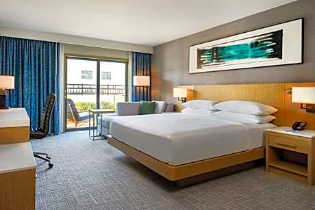 King Room with Courtyard View and Patio - Ground Floor