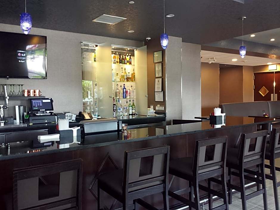 Wyndham Garden Elk Grove Village / O'Hare