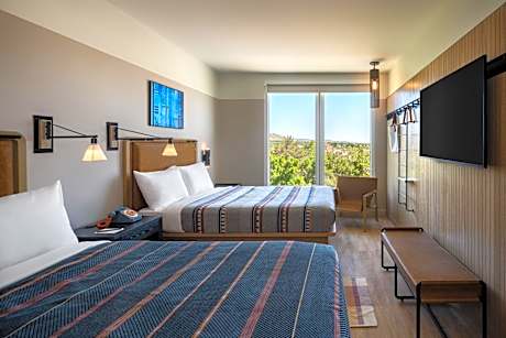 Queen Room with Two Queen Beds and Mountain View