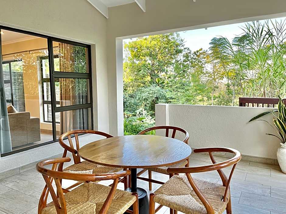 Bushbaby Valley Lodge