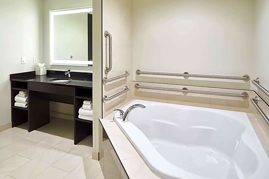 The Davenport Grand, Autograph Collection by Marriott