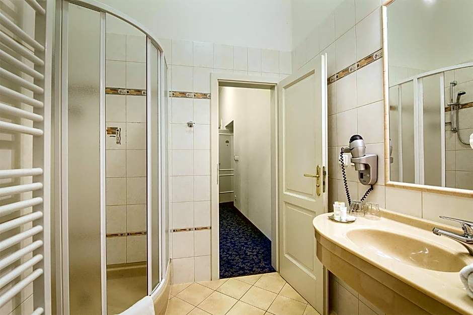Hotel Ontario