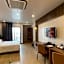 Zen Riverside Hotel n Residences