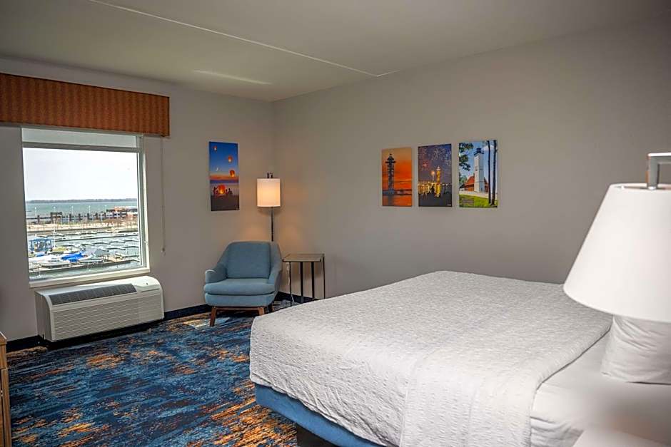 Hampton Inn By Hilton & Suites Erie/Bayfront, PA