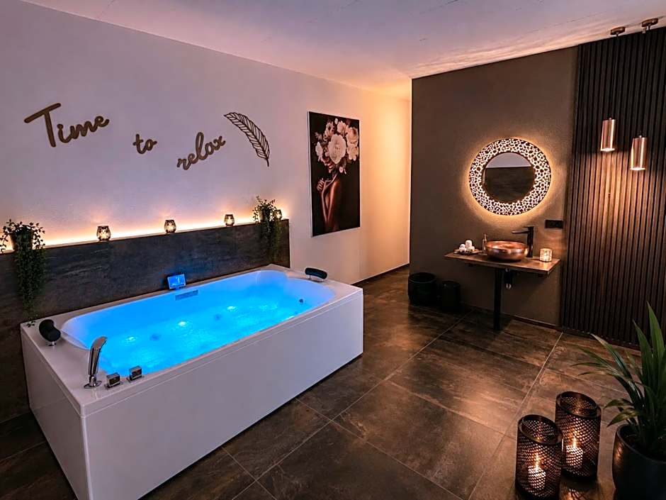 Privat-Spa mit Whirlpool und Sauna in Sursee
