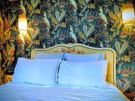 Auprès du château 2