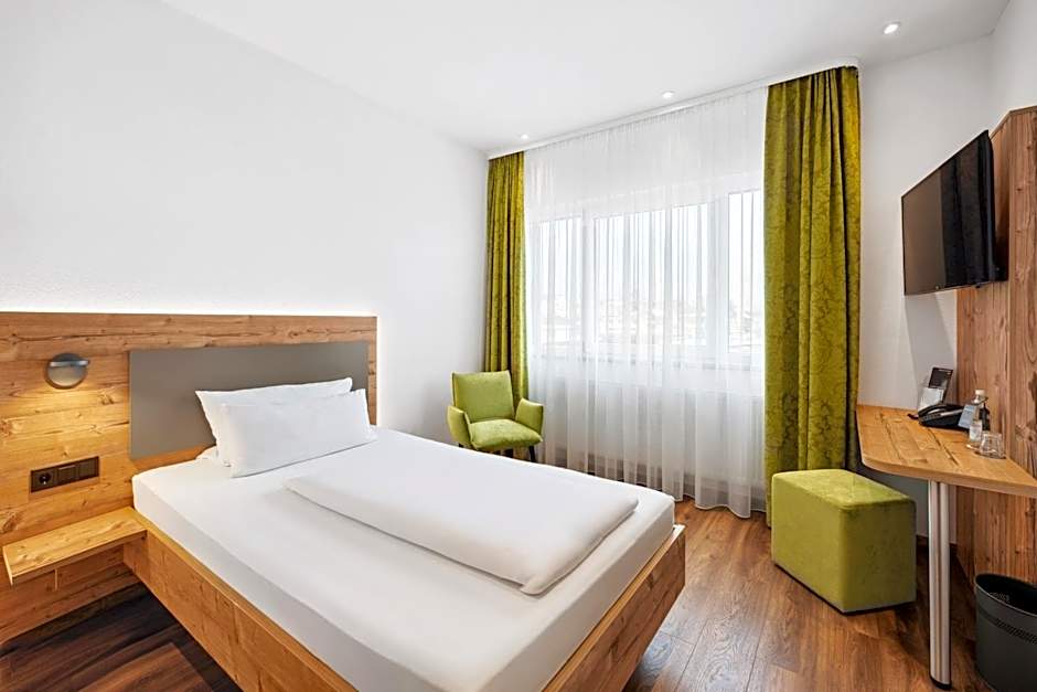 Hotel Zeppelin