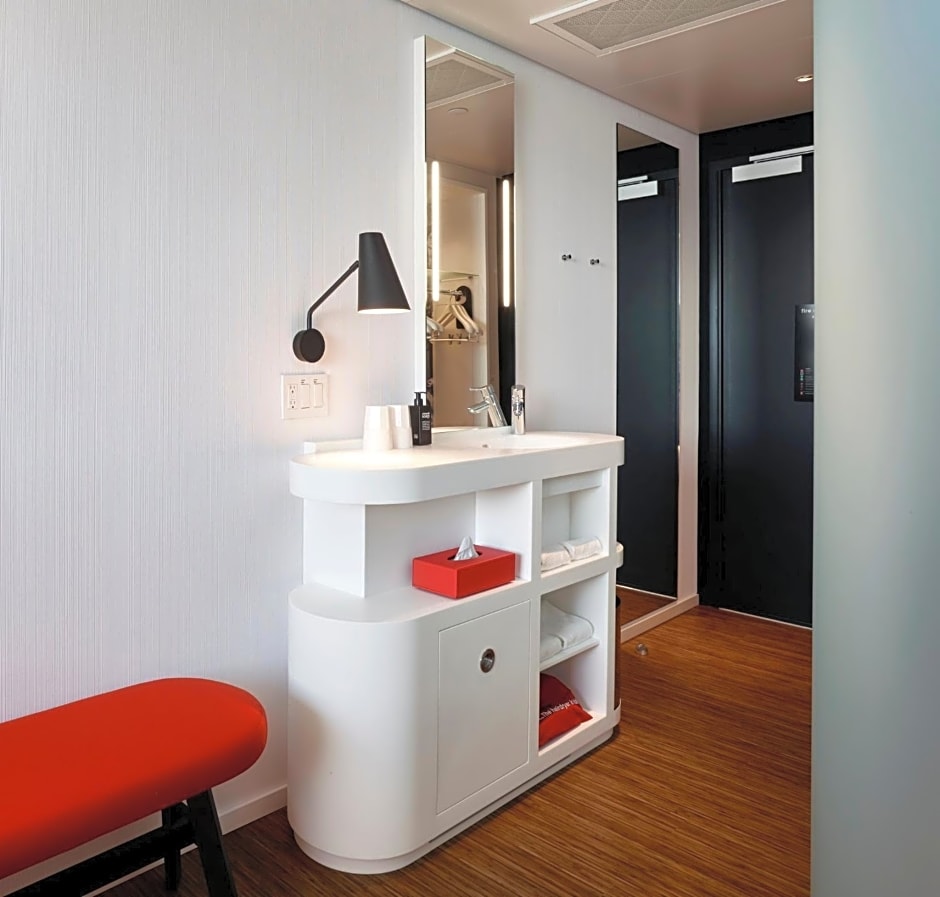 citizenM Seattle Pioneer Square