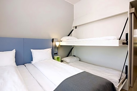 Standard Family Four