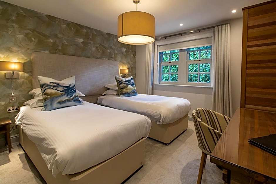 Briery Wood Hotel