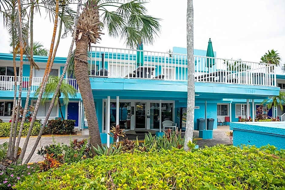 The Bayside Inn & Marina