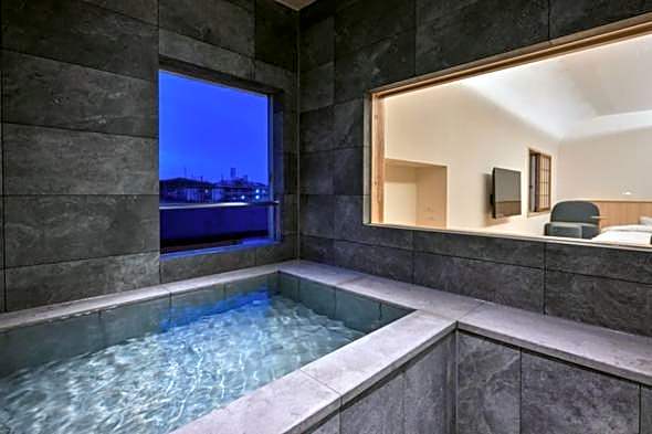 Ureshino Onsen Yusyuku Sarayama