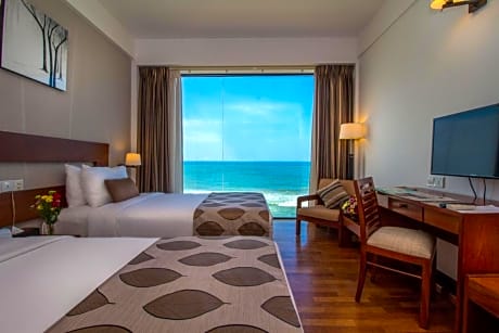 Superior Double or Twin Room with Sea View