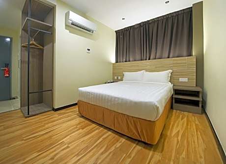 Deluxe Room (disability access)