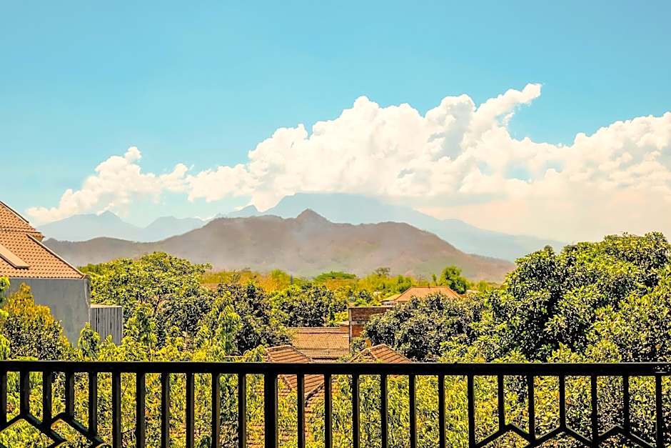 SPOT ON 1759 Family Residence