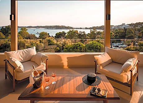 Somewhere Vouliagmeni