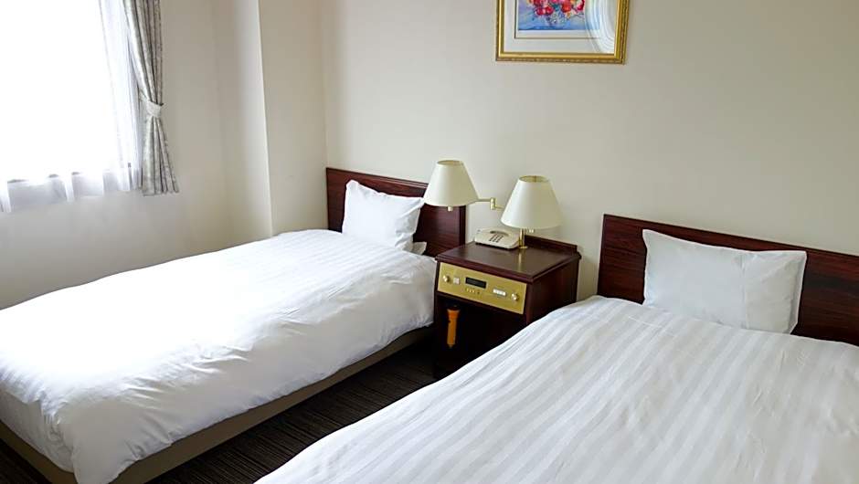 Photo 1 of 9 of 2 Beds, Nonsmoking