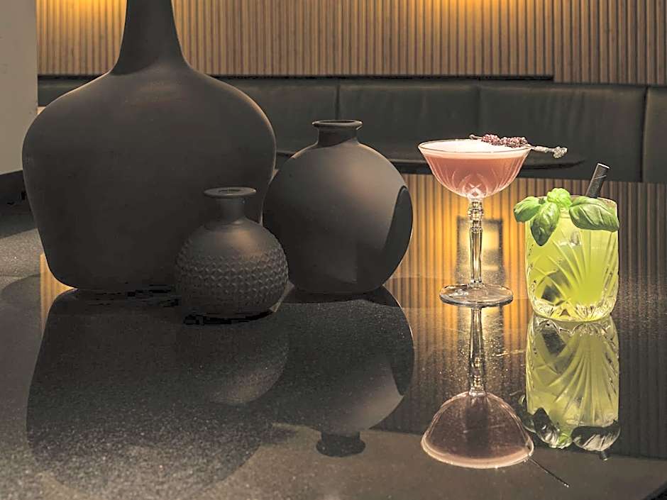 The Nikolai Hamburg - Leonardo Limited Edition