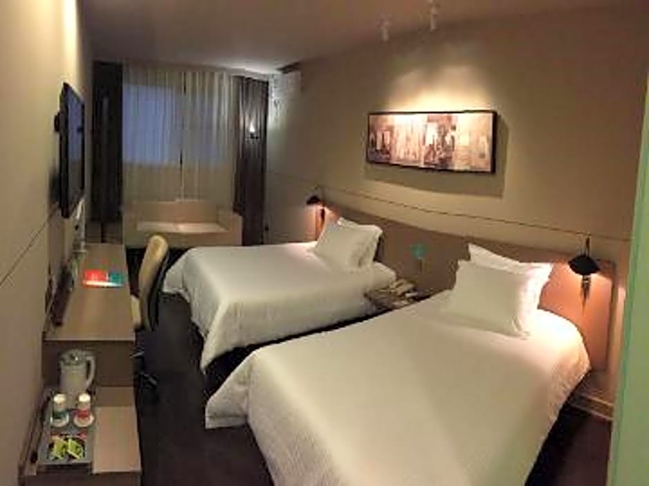 Jinjiang Inn Select Zhengzhou Wutong Street Metro Station New Campus of Zhengzhou University