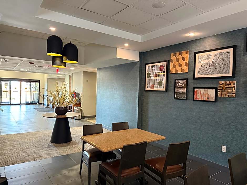 Sky Point Hotel & Suites - Atlanta Airport