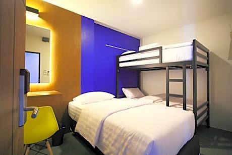 Triple Room with Shared Bathroom