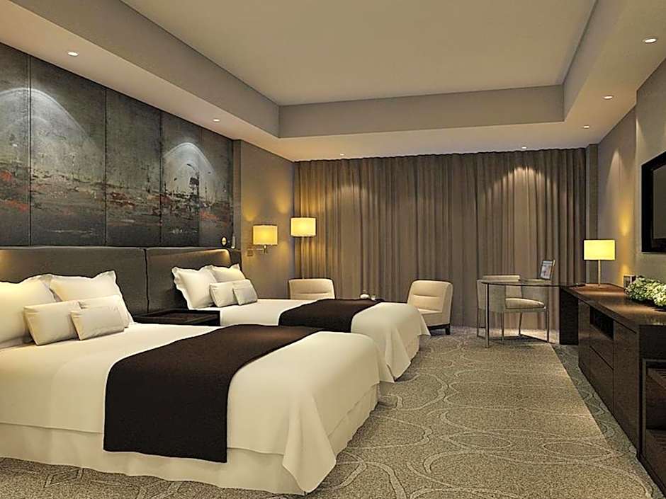 Photo 1 of 2 of Superior 1 King Bed