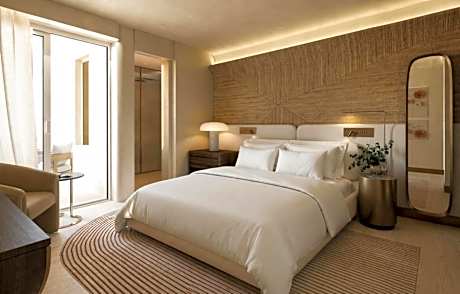 King Casa Room with Courtyard View