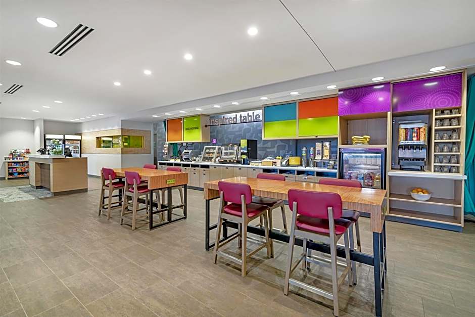 Home2 Suites by Hilton Queensbury Lake George