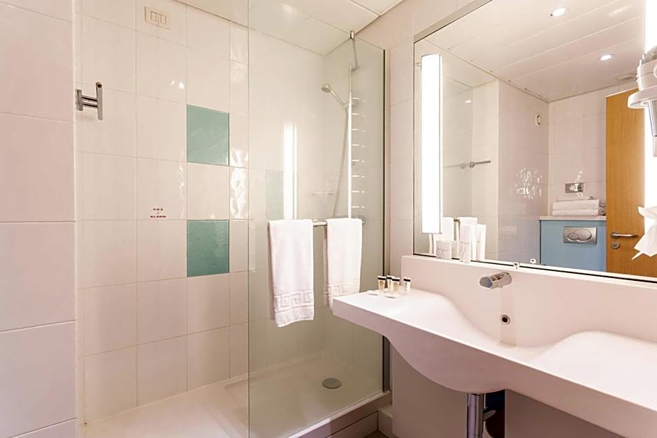 Living Place Hotel