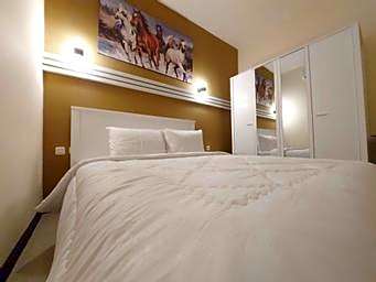 Rons City Hotel near Simpang Lima Semarang Mitra RedDoorz