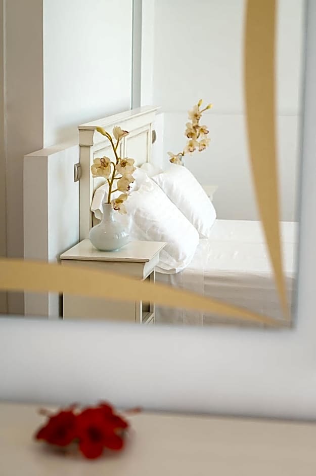 Hydrele Beach Hotel & Village