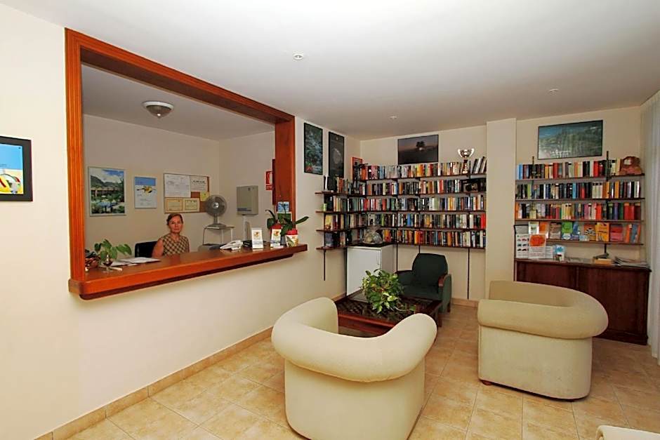 Apartamentos Punta Marina