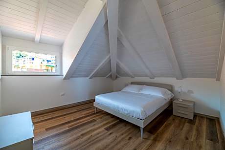 One-Bedroom Apartment with Sea View