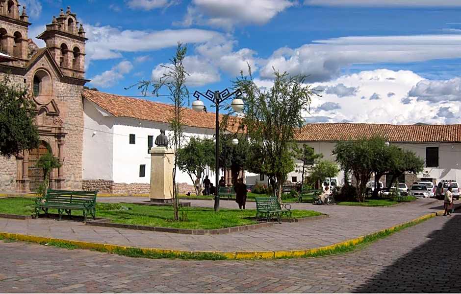 Cusco Plaza Nazarenas